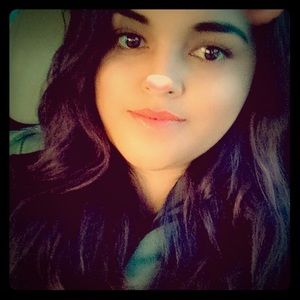 Meet your Posher, Aarika